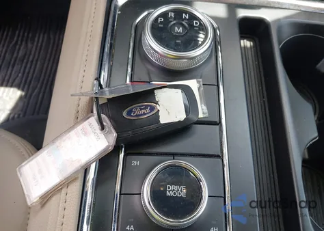 2024 Ford Expedition Xlt Max z USA, uszkodzony, nr VIN 1FMJK1J81REA33559